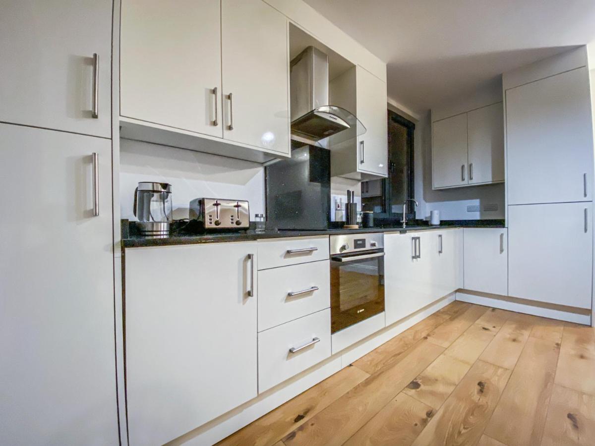 2 Bedroom City Centre Apartment With Parking Bedford Eksteriør bilde